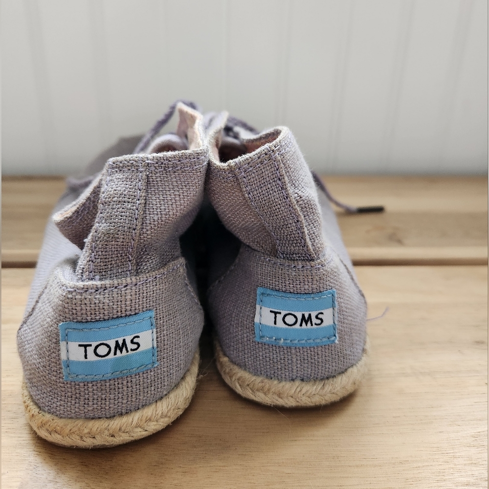 Toms Hightop Purple Canvas Shoes - Picture 2 of 2